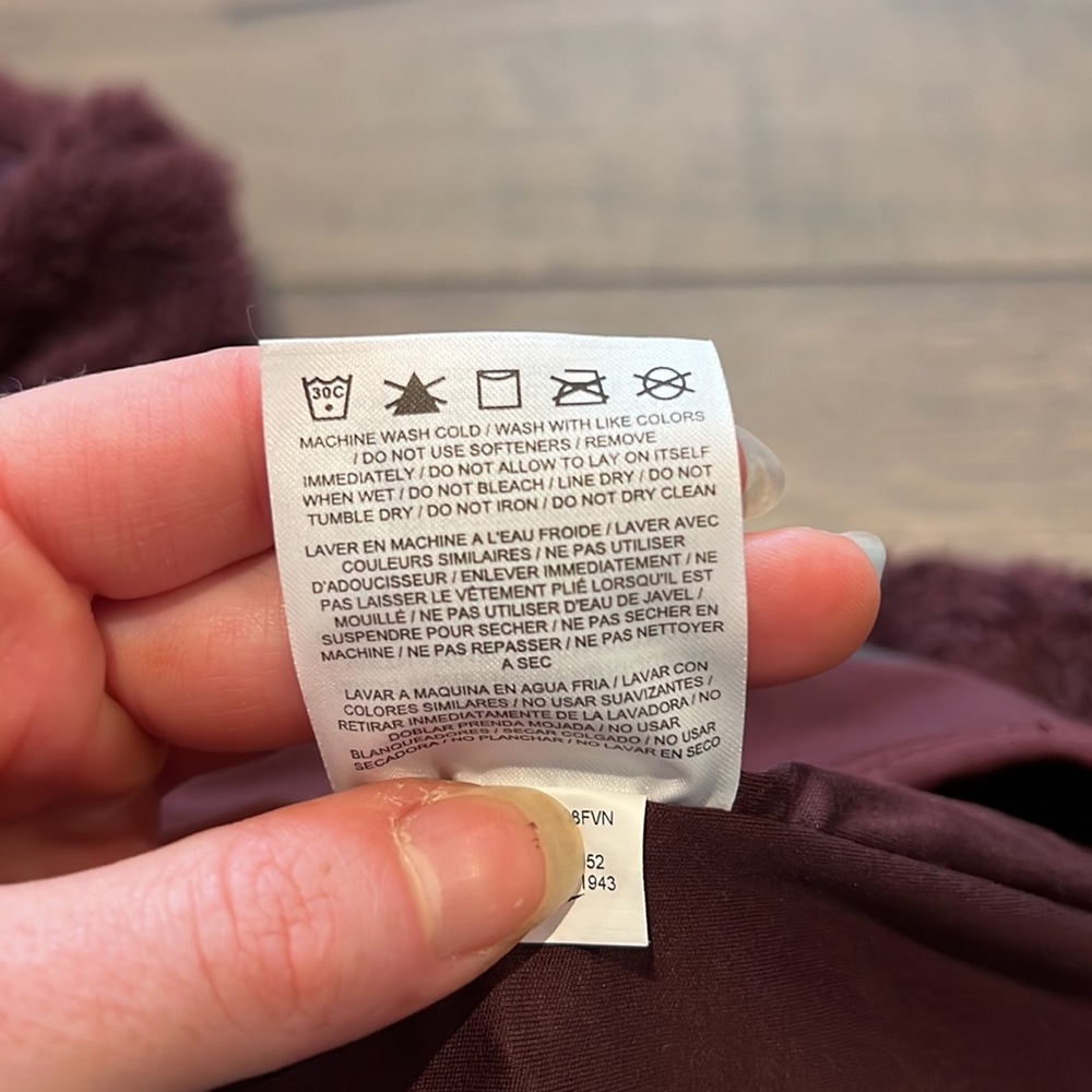 Nike plum Sherpa pullover - Picture 8 of 8